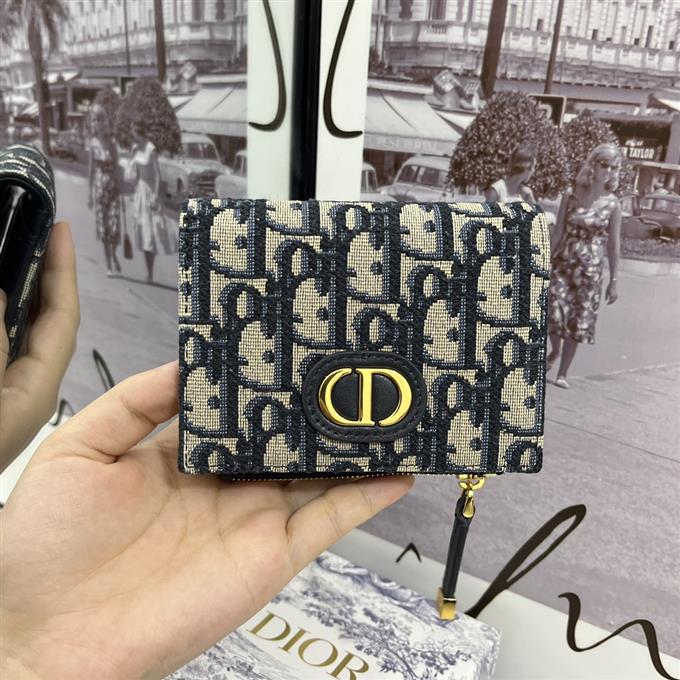 2025228Y 200P182141435